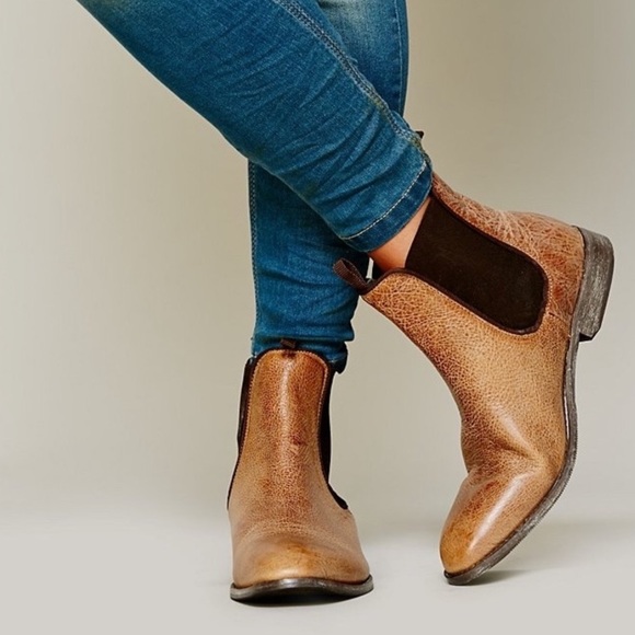 Leibeskind Leather Chelsea Boots - Picture 3 of 16